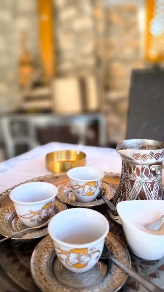 Kafa u vrtu
